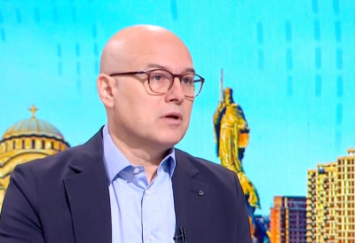 АУТОМОБИЛИ КОЈИ ИДУ 345 НА САТ, ТРИ ЕЛЕКТРИЧНА МОТОРА, ТО ЈЕ 22. ВЕК! Лидер СНС Вучевић сумирао посету Кини: Поносан сам што сарађујемо! Кад могу Путин и Трамп, што ми не можемо у Пекинг