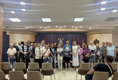 У КУЛИ ДОДЕЉЕНО ЈОШ 33 УГОВОРА ЗА ЕНЕРГЕТСКУ САНАЦИЈУ Подршка осетљивим групама , велики одзив грађана