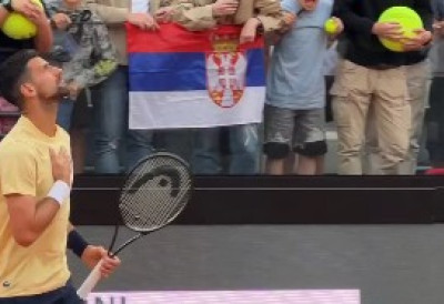 (ВИДЕО) НОВАК КОНАЧНО ПОНОВО НА ТЕРЕНУ! Дочекале га пуне трибине и овације у Риму
