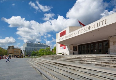 ВЕЧЕРАС ПОЧИЊУ НОВОСАДСКЕ ПОЗОРИШНЕ ИГРЕ Програм отвара представа „На Вуковом трагу”