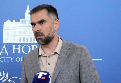 ”НОРМАЛНО МИ ЈЕ ДА БУДЕ РАЗНИХ РЕАКЦИЈА” Мићин: Решење за споменик бирали стручњаци, аутори људи са озбиљним биографијама