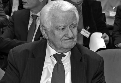 МАЈА ГОЈКОВИЋ УПУТИЛА ТЕЛЕГРАМ САУЧЕШЋА ”Драгољуб Мићуновић је оставио препознатљив траг у нашој савременој историји”