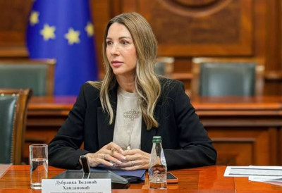 ”НЕМА ПРИВАТИЗАЦИЈЕ ЕПС-А” Ђедовић Хандановић: Очекујем нови предлог МОЛ-а у најкраћем року РАФИНЕРИЈА МОРА ДА РАДИ