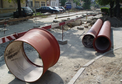 КАНАЛИЗАЦИЈУ ДОБИЈА 216 ДОМАЋИНСТАВА У ВЕТЕРНИКУ У плану је 3,3 километра мреже у неколико улица, ево и којих ОДАБРАНИ ИЗВОЂАЧИ РАДОВА