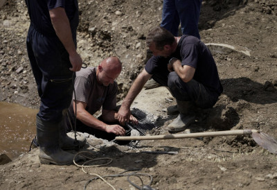 Стижу цистерне воде Војске Србије, вртићима се доставља флаширана вода ЈОШ ЈЕДНА ОПШТИНА ПРОГЛАСИЛА ВАНРЕДНУ СИТУАЦИЈУ ЗБОГ ПУЦАЊА ЦЕВИ