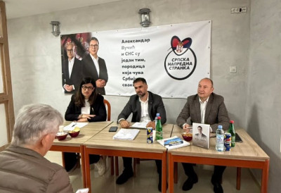 ГРАДОНАЧЕЛНИК МИЋИН ПОСЕТИО СРЕМСКУ СТРАНУ ГРАДА: Становници најбоље знају КАКО ЈЕ ИЗГЛЕДАО ОВАЈ ДЕО ГРАДА ПРЕ 15 ГОДИНА, а како изгледа данас