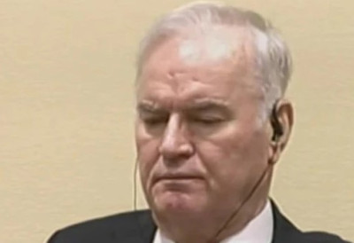 "Не знамо колико ће издржати" Син Дарко: СТАЊЕ ГЕНЕРАЛА МЛАДИЋА ЈЕ ЛОШИЈЕ НЕГО ЈУЧЕ, данас није могао ни да прича