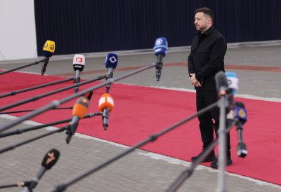 “ЉУДСКИ ЖИВОТИ БИТНИЈИ ОД ПРОСЛАВА“ Зеленски: Украјина проглашава примирје од 6. маја ОЧЕКУЈЕ ИСТЕ АКЦИЈЕ ОД РУСИЈЕ