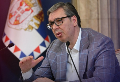 ВУЧИЋ ПОСЛАО ОШТРУ ПОРУКУ: „Борим се за народ, не за личне интересе“