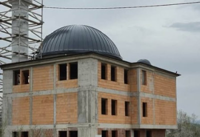 БАЛАШЕВИЋИ ДОНИРАЛИ ЏАМИЈУ Српска породица са 3.000 евра помогла изградњу верског објекта код Новог Пазара МЕЂУСОБНО ПОШТОВАЊЕ КОЈЕ ВРАЋА ВЕРУ У ЉУДЕ