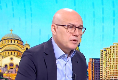 БИЋЕ ПРОМЕНЕ И У ВЛАДИ И У СНС, НИКО НИЈЕ БОГОМ ДАН Јасна порука Вучевића свима који се баве злоупотребама: Није ни Ђокић постављен да би блокирао Универзитет