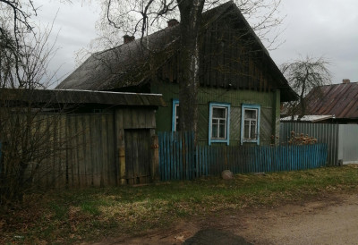„Синко, није проблем кућа… него оно што је остало у њој” НОВОСАЂАНИН СЕ СКУЋИО НА СЕЛУ ЗА 15.000 ЕВРА, а онда су кренула ЧУДНА ДЕШАВАЊА У њој 16 породица није имало мира
