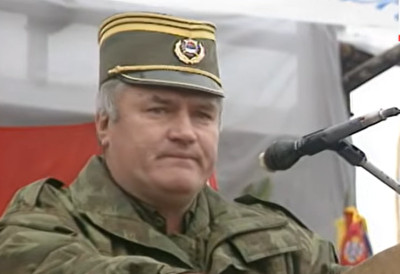 ОДЛУКА ЈЕ НА ХАГУ Примљен захтев одбране за хитно пуштање Ратка Младића на слободу
