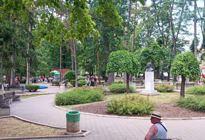 КАСНЕ ТУРИСТИКИ ВАУЧЕРИ ЗА ОДМОР У СРБИЈИ Ко је због тога највише на губитку