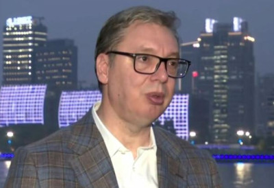 ВУЧИЋ СЕ ОБРАЋА ИЗ КИНЕ Председник обзнанио да су потписани уговори за нове инвестиције у вредност од 953 милиона евра КИНЕЗИ НУДЕ ПОВОЉНО МОДУЛАРНИ НУКЛЕАРНИ РЕАКТОР