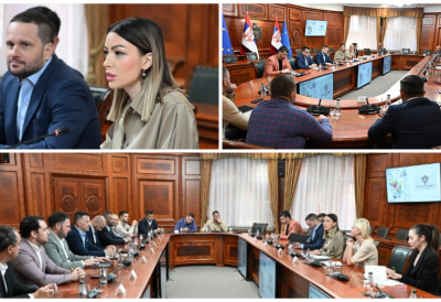 МИНИСТАРКА МЕСАРОВИЋ СЕ САСТАЛА СА СРПСКИМ ВИНАРИМА Заједнички наступа на иностраним тржиштима је стратешки план
