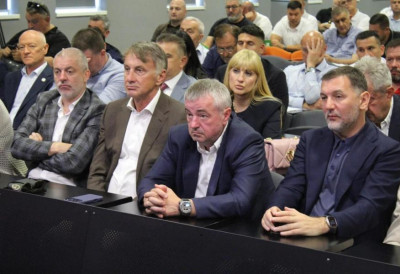 IZBORNA SEDNICA FSV: Simoviću novi mandat, Bajatović, Drača, Knežević i Šćepanović potpredsednici