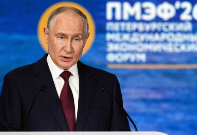 ”ЈЕДИНА СВРХА ЈЕ ДА ЗАУСТАВИ НАПРЕДОВАЊЕ НАШИХ ОРУЖАНИХ СНАГА” Путин: Не видим сврху састанка са Зеленским, писмо садржи непристојне елементе