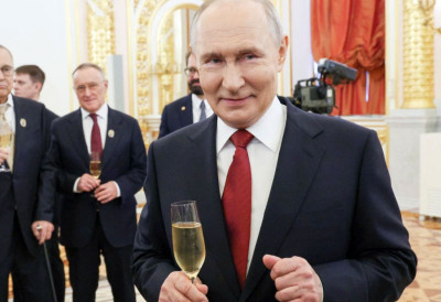 У ЗОНИ СВО ИМА ВИШЕ ОД 700.000 РУСКИХ ВОЈНИКА Путин примио јуришнике: Наши сателити биће бољи од ”Старлинка”