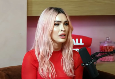 I DALjE PLENI, MUŠKARCI JE ŽELE Megan Foks vrelom objavom ”zauzela” mreže (FOTO)