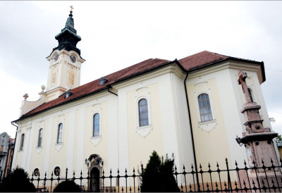 СОМБОР ДОБИЈА ЈОШ ЈЕДАН ПРАВОСЛАВНИ ХРАМ Уз цркву звоник, атријум и парохијски дом у Новј Селенчи