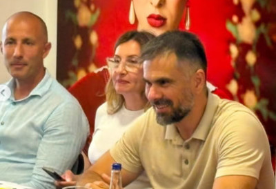 ”Заједно планирамо развој Новог Сада” ГРАДОНАЧЕЛНИК МИЋИН У КИСАЧУ: Настављају се радови на канализационој мрежи, БИЋЕ УРЕЂЕНИ СПОРТСКИ ТЕРЕНИ...