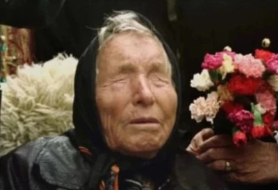 СТИЖЕ ИМ ПЕРИОД ПУНИХ ЏЕПОВА Ова 3 знака хороскопа КУПАЋЕ СЕ У ПАРАМА Пророчанство Бабе Ванге јасно: Чека их премија!