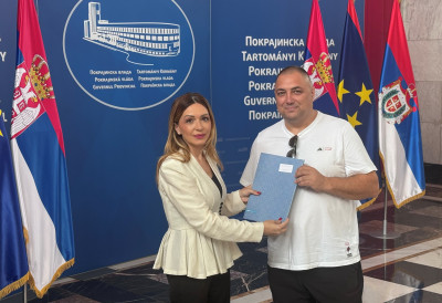 110 MILIONA DINARA ZA POLjOPRIVREDNIKE Uručeno 56 ugovora za razvoj prerađivačke proizvodnje u Vojvodini