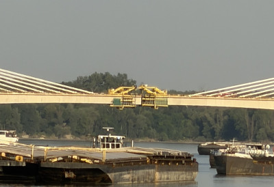 (ФОТО) Пети новосадски мост преко Дунава добија свој коначни изглед: Спајање конструкције у наредним данима