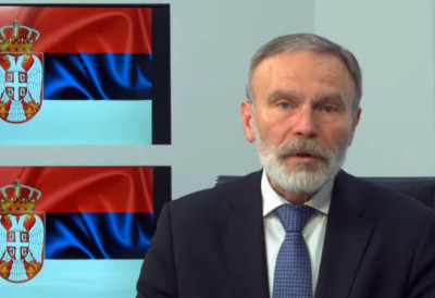 ОГЛАСИО СЕ ДИРЕКТОР НОВОСАДСКЕ ЈОВИНЕ ГИМНАЗИЈЕ: Ово је злоупотреба позиције и наше деце (ВИДЕО)