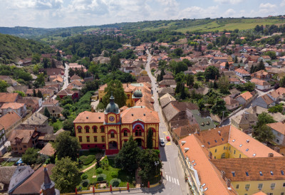 NEMA VIŠE JEFTINOG KVADRATA, TRŽIŠTE PUCA OD CENA U Sremskim Karlovcima traži se i 600.000 evra za kuću BEOGRAĐANI I NOVOSAĐANI GLAVNI KUPCI