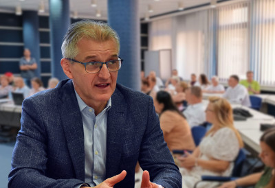 ПРВИ УРБАНИСТА НОВОГ САДА ЗА ДНЕВНИК Миладиновић о јавној седници и плановима на столу: Насип се не угрожава, то неће бити затворен комплекс!