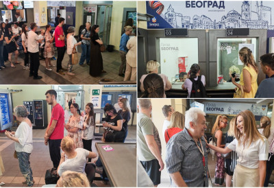 ПОЧЕЛО ПРЕУЗИМАЊЕ БЕСПЛАТНИХ КАРТИЦА ЗА ГРАДСКЕ БАЗЕНЕ Процедура брза и једноставна, ево како је било на Вождовцу!