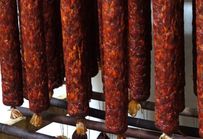 СРЕМ БИРА НАЈБОЉИ КУЛЕН! Ердевик спреман за гастрономски спектакл