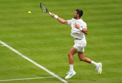 Đoković slavio u Londonu: Novak posle drame srušio Pola, usledio ključni test pred Vimbldon!