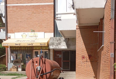 KVAR NA VODOVODNOJ MREŽI U DOSITEJA OBRADOVIĆA 47 Postavljena cisterna s tehničkom vodom