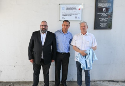 FUDBALSKI KLUB ČUVA ISTORIJSKO NASLEĐE: OTKRIVENA TABLA POSVEĆENA OTVARANjU „KARAĐORĐA“  Sećanje na prekretnicu razvoja novosadskog sporta