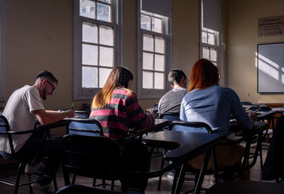 NA OVIM FAKULTETIMA UVEK IMA MESTA Kreću prijemni ispiti na državnim univerzitetima! Novosadski budući brucoši kreću sa prijemnima od OVOG datuma- Sve će biti gotovo do sredine jula