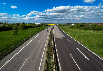 "NOSI BELO ODELO, SPOMINjE ISUSA" Nove prevare na auto-putevima Srbije: Daju vam lažan zlatni sat, za uzvrat traže novac! Evo gde najviše "operišu"
