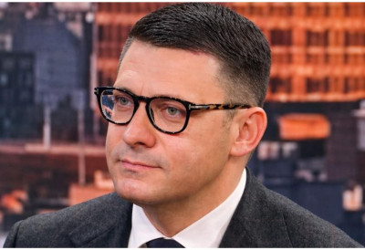 ЂУРЂЕВ: ВУЧИЋ НЕ ТРЕБА ДА ИДЕ У ТИВАТ, У ТОКУ ЈЕ ОПАСНА КАМПАЊА ДЕМOНИЗАЦИЈЕ СРБИЈЕ И МЕДИЈСКЕ ПРИПРЕМЕ СМАКНУЋА СРПСКОГ ПРЕДСЕДНИКА ВУЧИЋА