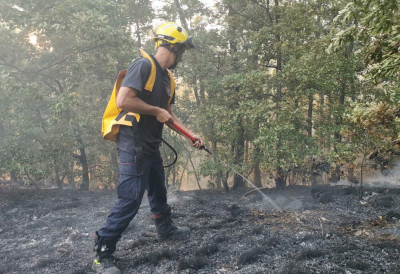 Apel MUP-a građanima: Gasite vatru nakon boravka u prirodi, ne palite travu, nisko rastinje i otpad