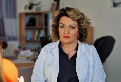 ИЗАБРАНА ПРВА ЖЕНА НА ЧЕЛУ ОПШТИНЕ КУЛА За др Весну Томић гласало 20 одборника, ГЛАСАЛИ И БЛОКАДЕРИ