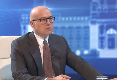 ОВО СУ ТРИ ГЛАВНА СТУБА ПОЛИТИКЕ СНС И СРБИЈЕ Лидер напредњака Вучевић јасан: Пружена је РУКА ПОМИРЕЊА - дијалог, кадровско проветравање и економске мере! Ово је ПЛАН