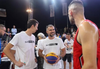 (ВИДЕО) „Нови Сад је престоница светског 3x3 баскета“ ГРАДОНАЧЕЛНИК МИЋИН СЕ ЗАХВАЛИО свим екипама, навијачима, партнерима, волонтерима: Видимо се следеће године на месту где је све почело!