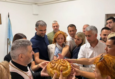 ГРАДОНАЧЕЛНИК МИЋИН С ДЕТЕЛИНАРЦИМА ПРОСЛАВИО ИВАЊДАН: Вера, истина и љубав су темељи на којима се граде и човек и заједница (ФОТО)