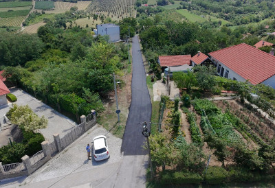 ИЗМЕНА РЕЖИМА САОБРАЋАЈА У СРЕМСКОЈ КАМЕНИЦИ Због радова ова улица биће затворена неколико дана