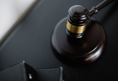 Судило му се као одраслој особи! ТИНЕЈЏЕР (16) ОСУЂЕН НА ДОЖИВОТНИ ЗАТВОР Изјаснио се кривим по 55 тачака оптужнице: УБИО ЧЕТВОРО ЉУДИ у школи у Џорџији