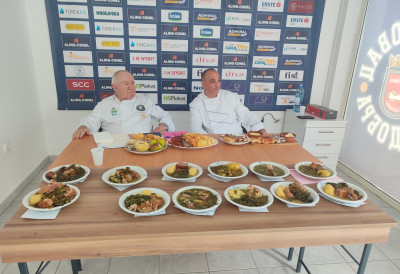 (ВИДЕО) Велики кулинарски окршај у Гајдобри! Ко ће скувати најбољи раштан?