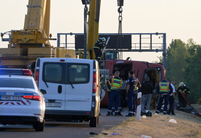 ПОВРАТАК СА ХОДОЧАШЋА ЗАВРШЕН НЕЗАПАМЋЕНОМ ТРАГЕДИЈОМ У МАЂАРСКОЈ Ухапшен возач аутобуса