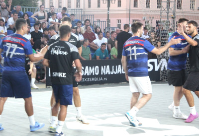 У БЕЧЕЈУ ОДРЖАН ДВОДНЕВНИ ТУРНИР У ФУДБАЛУ 3x3 УЗ УЧЕШЋЕ ВИШЕ ОД 50 ЕКИПА  Тријумф Агромауса из Надаља